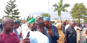 1759327404519 1759327404519